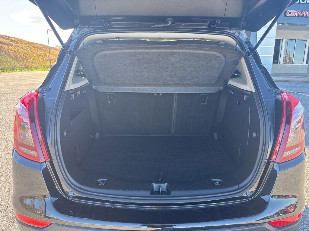 Used 2022 Buick Encore Preferred w/ Safety Package image 14