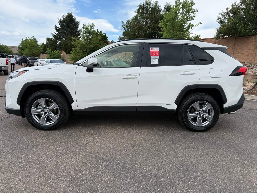 Used 2025 Toyota RAV4 XLE image 5