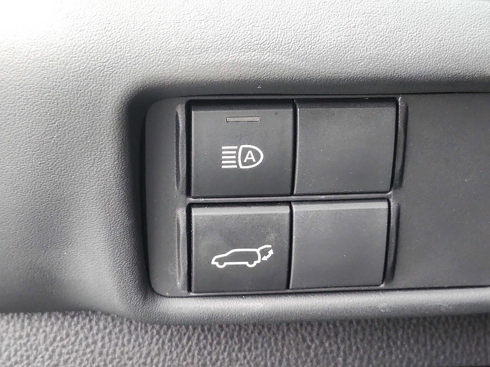 Used 2022 Toyota Highlander XSE image 27