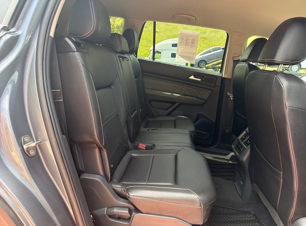 Used 2023 Volkswagen Atlas SE w/ Black Wheel Package AWD/4WD image 32