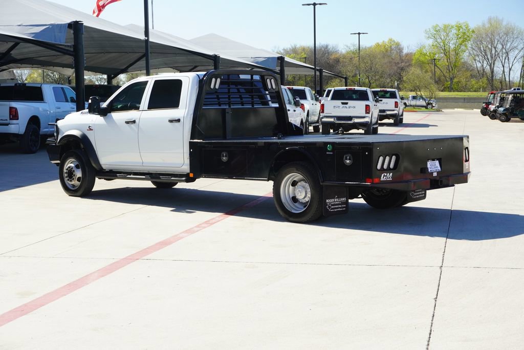 Used 2024 RAM 5500 Tradesman w/ Chrome Appearance Group image 3