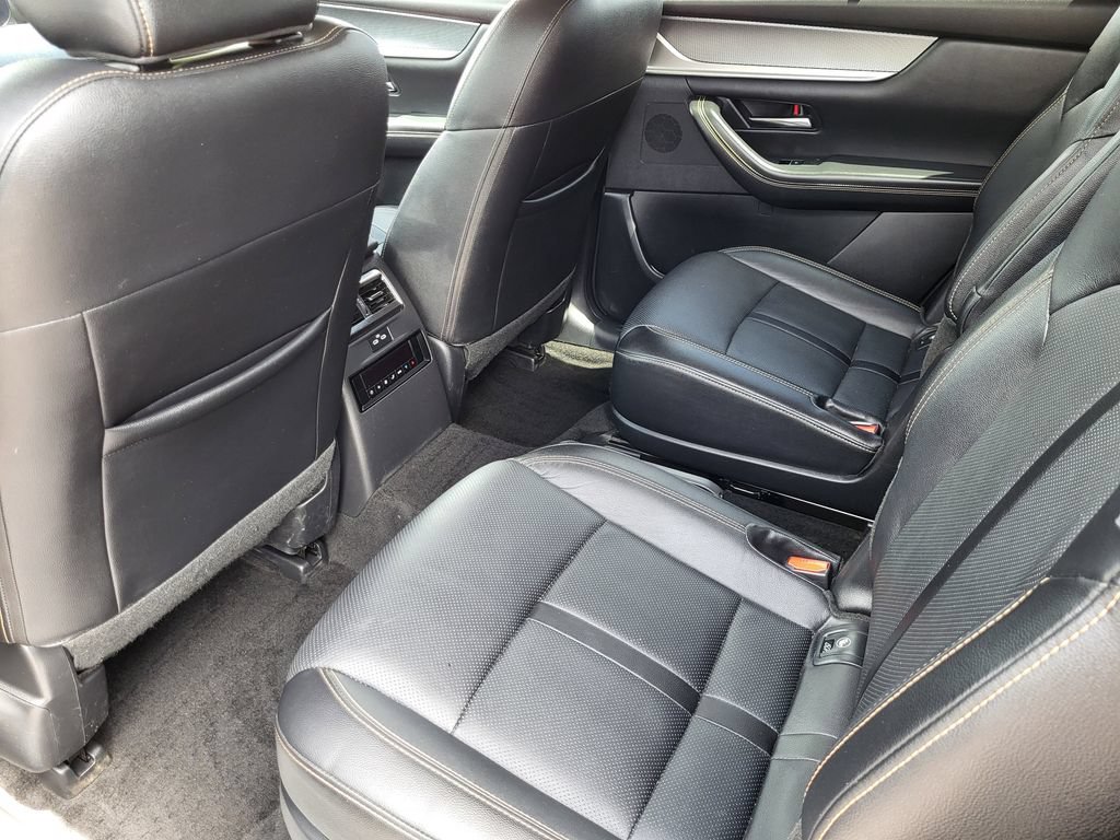 Used 2024 MAZDA CX-90 Plug-In Hybrid w/ Premium Pkg AWD/4WD image 19
