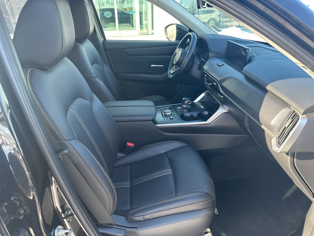 Used 2025 MAZDA CX-90 3.3 Turbo w/ Select Package image 7