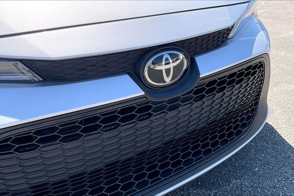 Used 2022 Toyota Corolla LE image 26