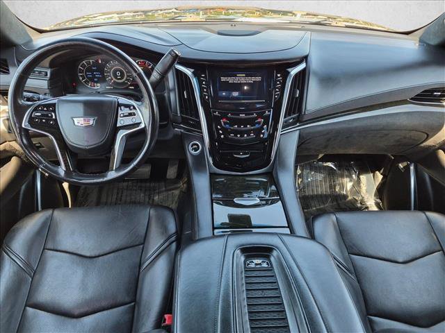 Used 2019 Cadillac Escalade Platinum AWD/4WD image 17