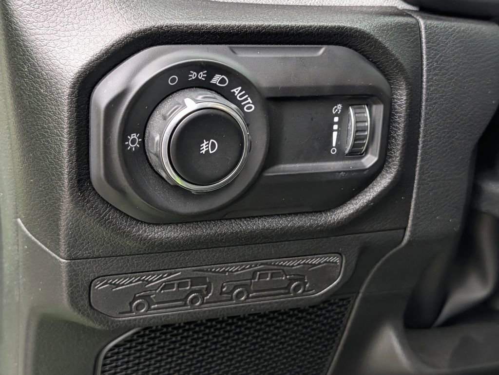 Used 2025 Jeep Wrangler Sport AWD/4WD image 20