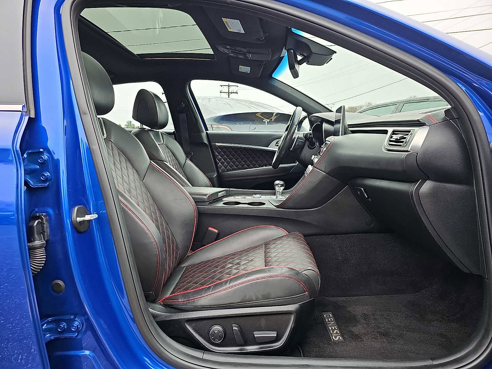 Used 2020 Genesis G70 3.3T w/ Sport Package image 16