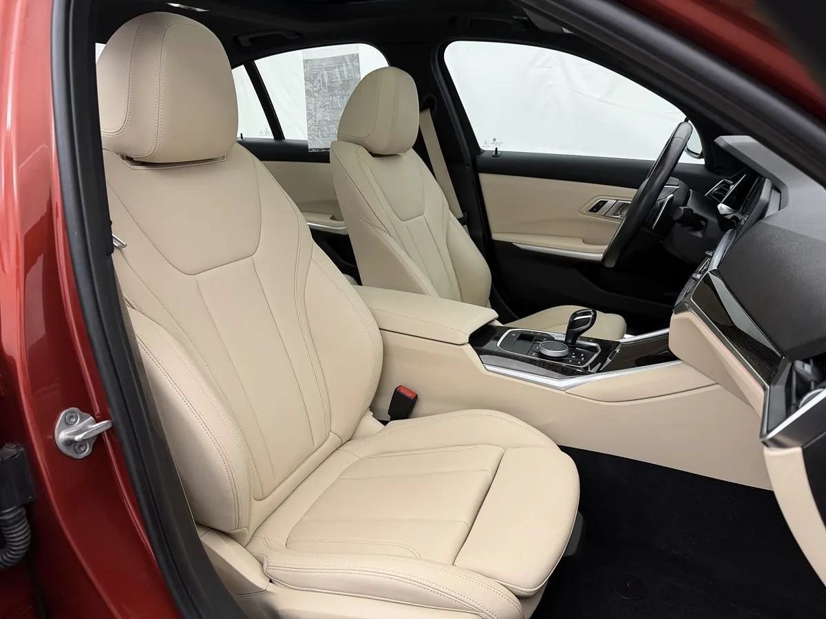 Used 2021 BMW 330i xDrive Sedan w/ Convenience Package AWD/4WD image 32