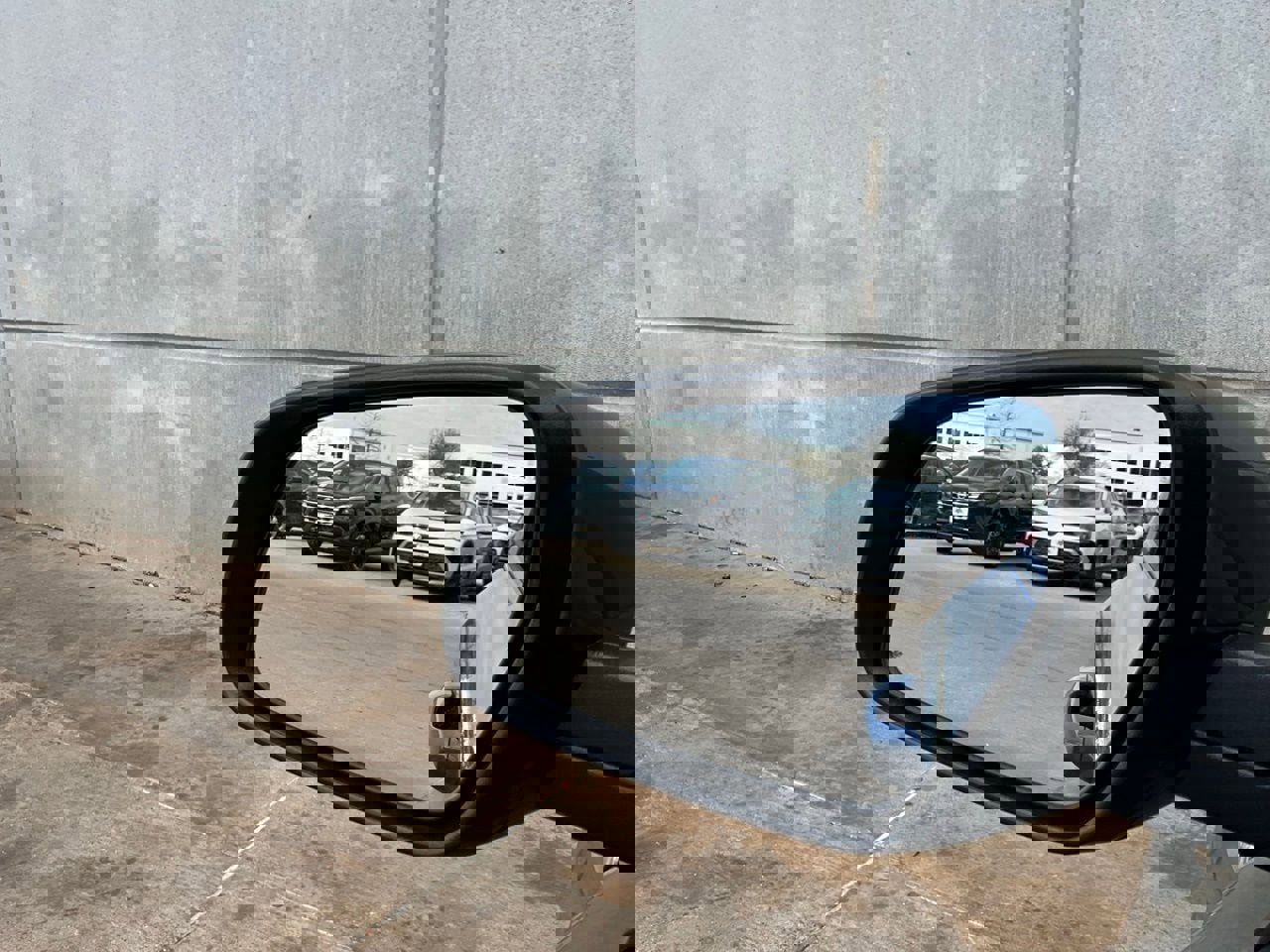 Used 2025 Hyundai Venue SEL image 19