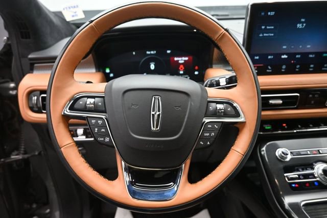 Certified 2022 Lincoln Nautilus Black Label AWD/4WD image 16