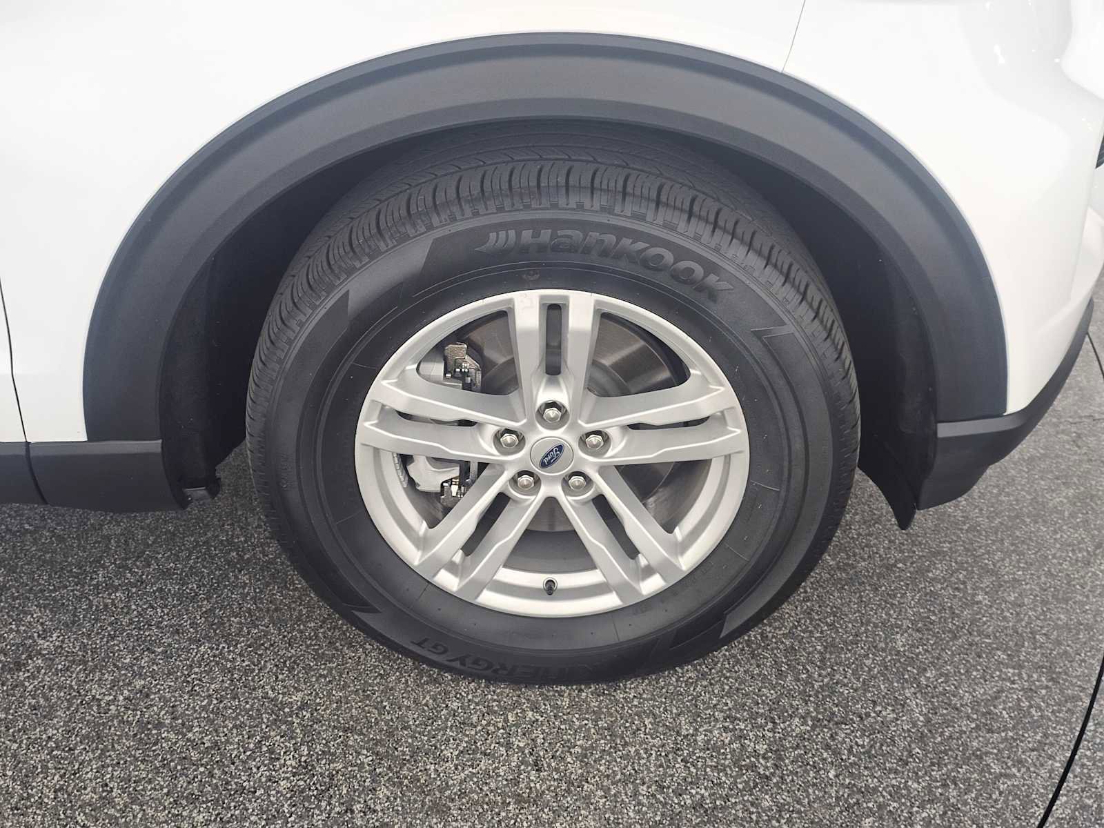 Used 2022 Ford Explorer 2WD image 9