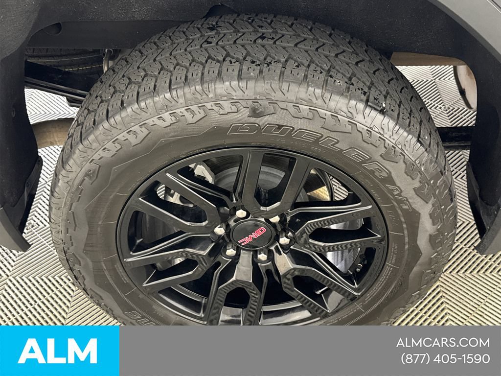 Used 2025 GMC Sierra 1500 Elevation w/ Elevation Premium Package AWD/4WD image 21