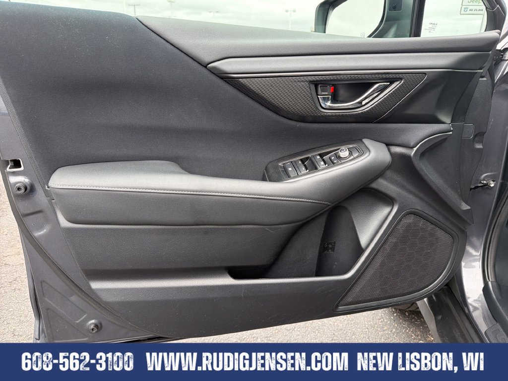 Used 2024 Subaru Outback Premium AWD/4WD image 10