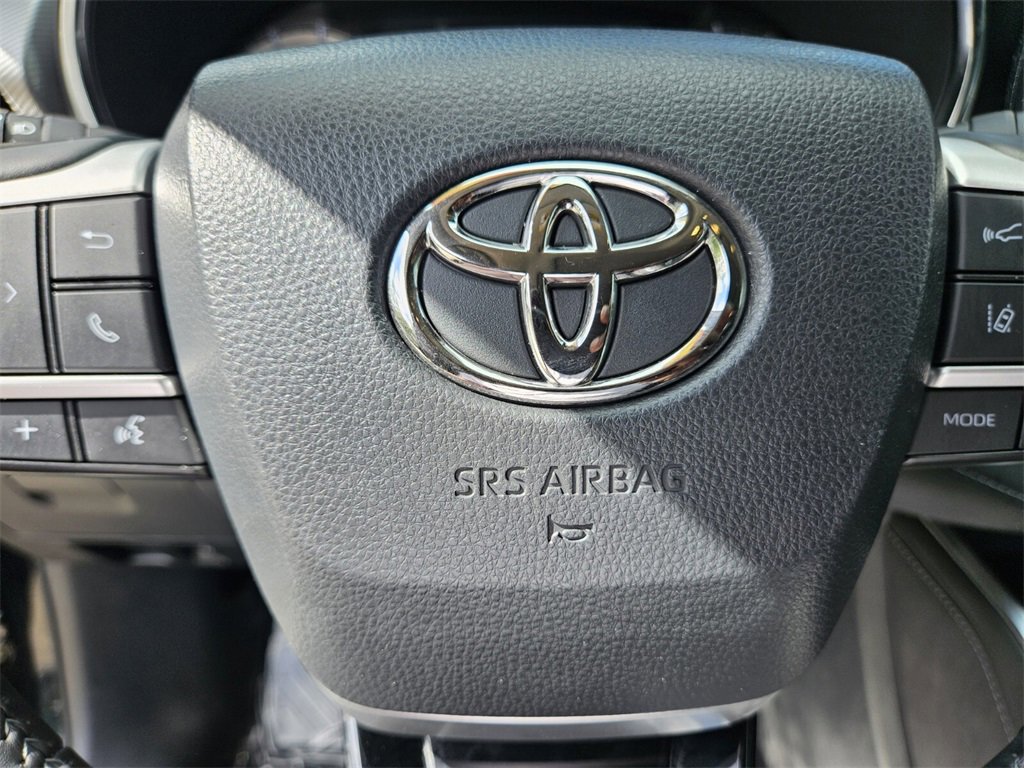 Used 2022 Toyota Highlander Platinum image 24