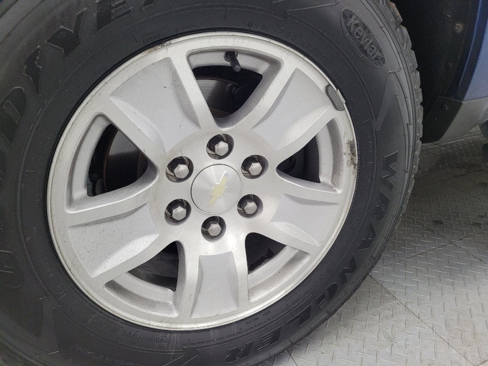 Used 2017 Chevrolet Silverado 1500 LT w/ All Star Edition RWD image 31