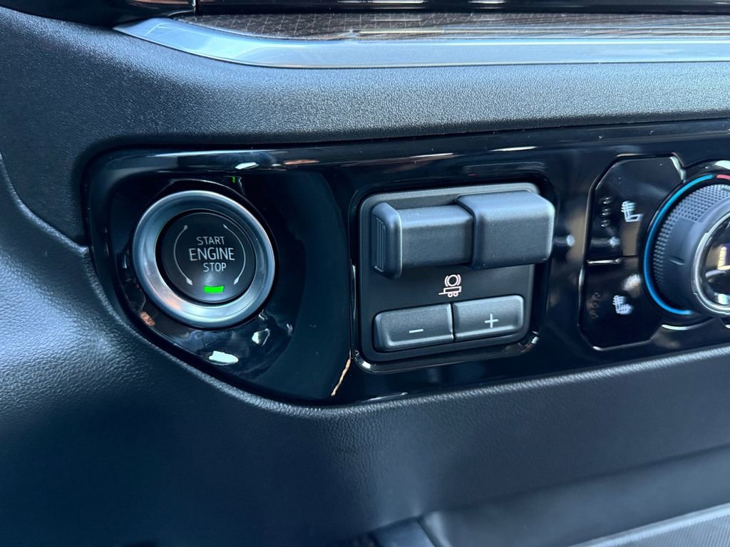 Used 2025 Chevrolet Silverado 1500 LT Trail Boss w/ Convenience Package II image 19