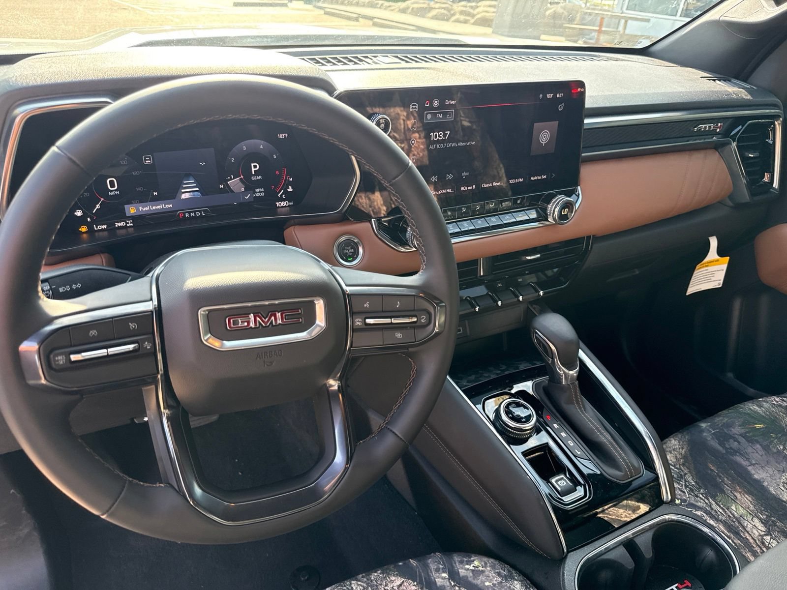 Used 2024 GMC Canyon AT4 AWD/4WD image 20