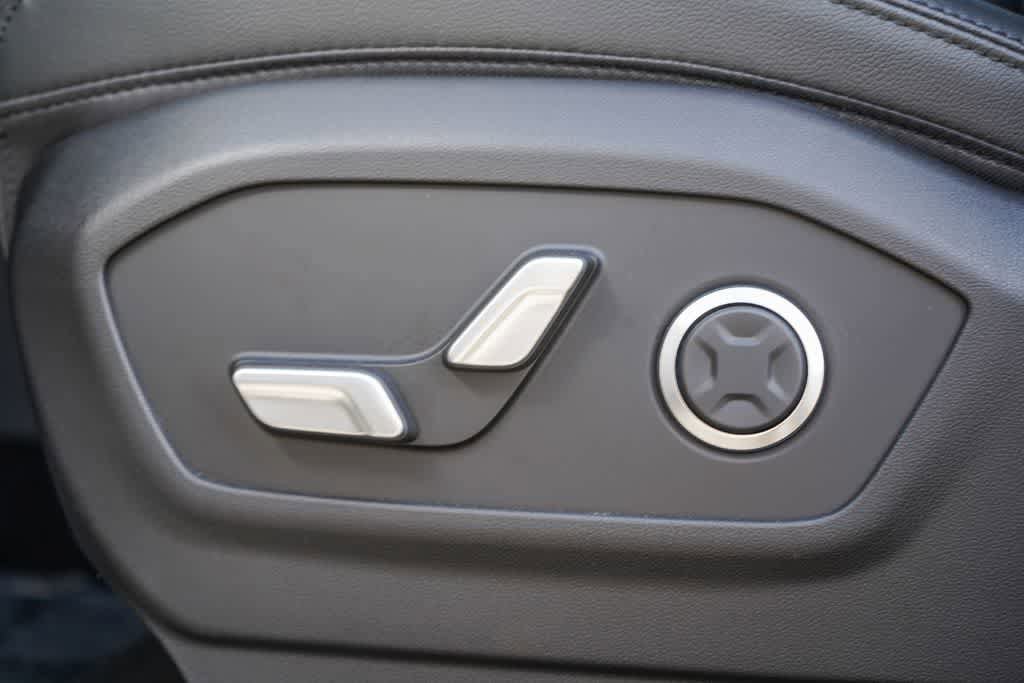 New 2026 Hyundai Santa Fe Limited AWD/4WD image 21