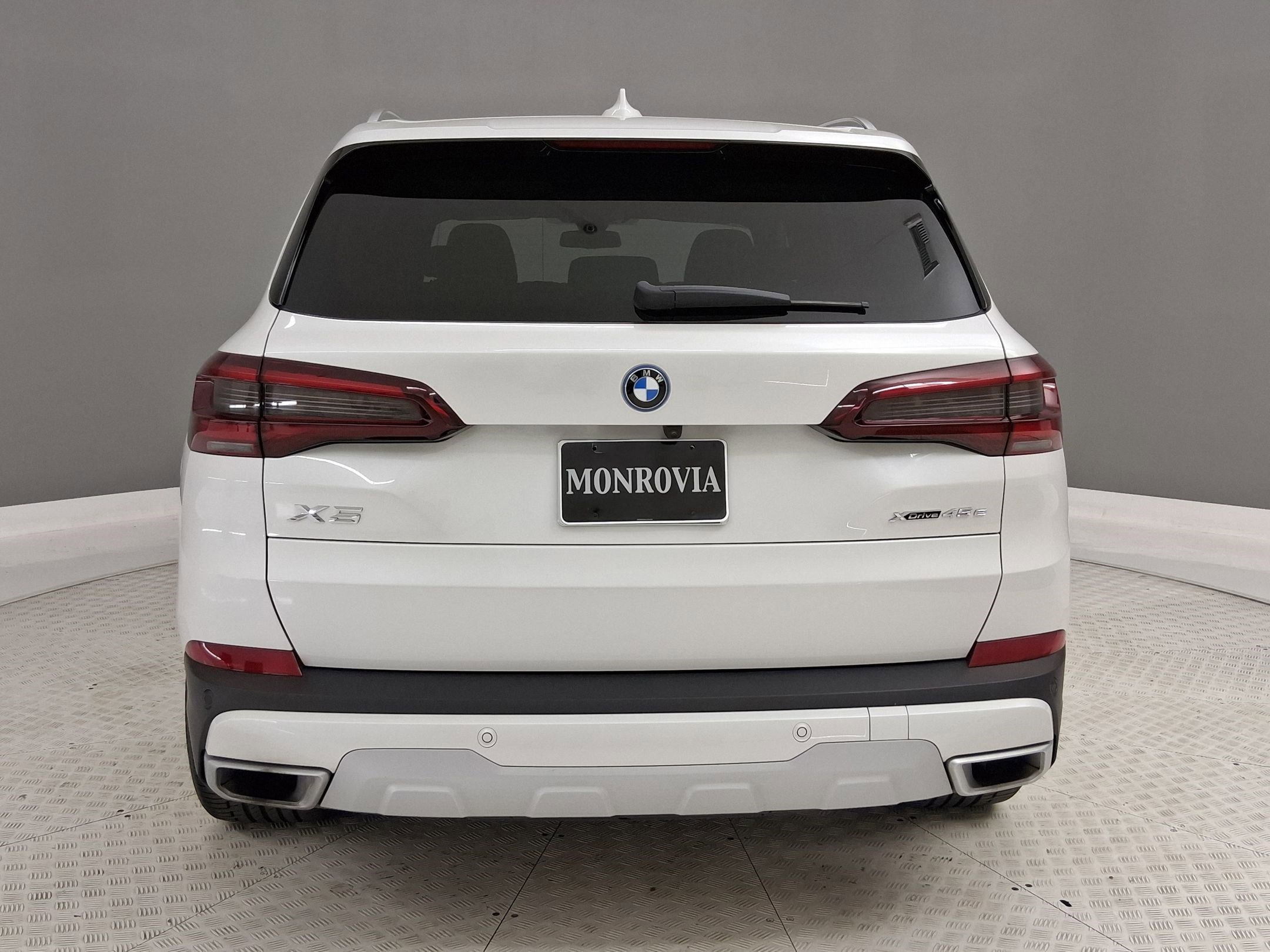 Certified 2023 BMW X5 xDrive45e w/ Luxury Seating Package AWD/4WD image 8