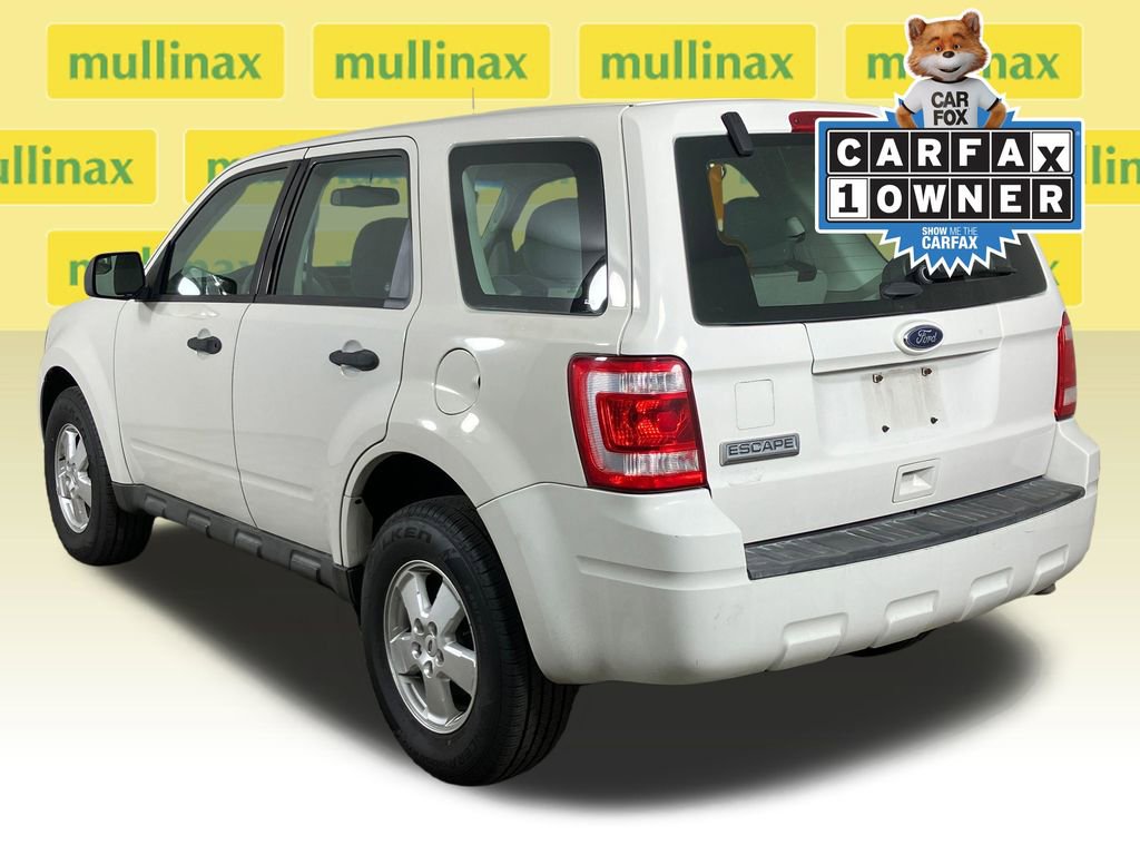 Used 2011 Ford Escape XLS w/ 101A Rapid Spec Order Code image 11