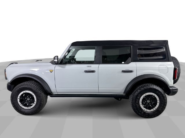 Used 2023 Ford Bronco Badlands w/ Sasquatch Package AWD/4WD image 5