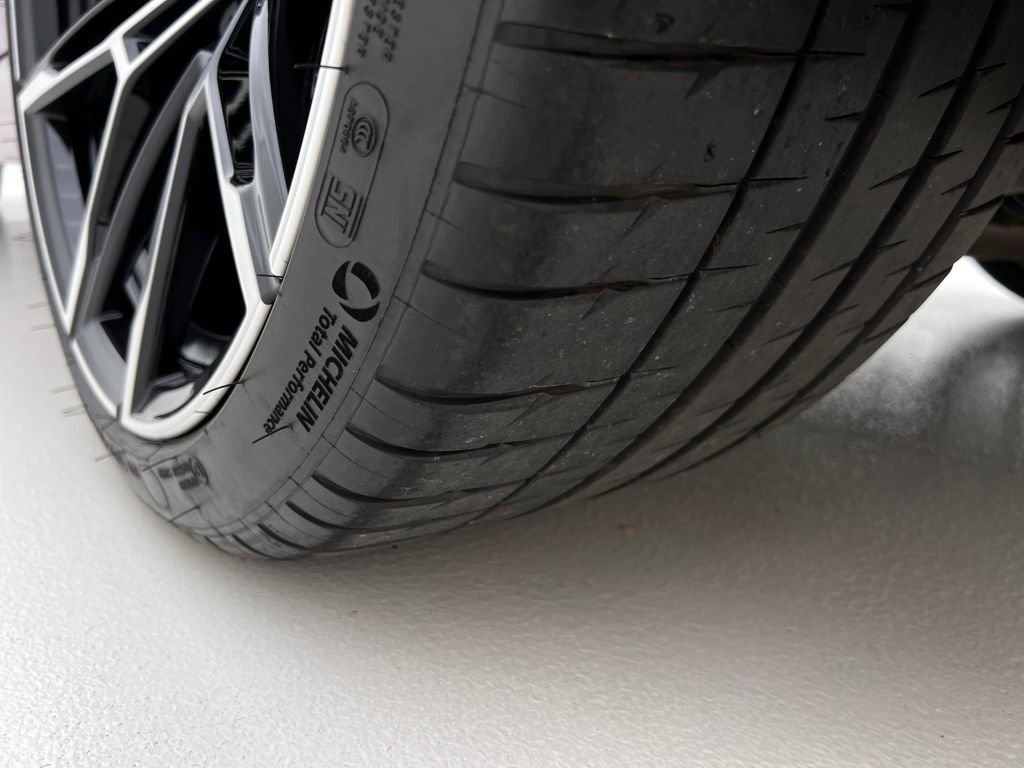 Used 2025 BMW M2 w/ Lighting Package image 32