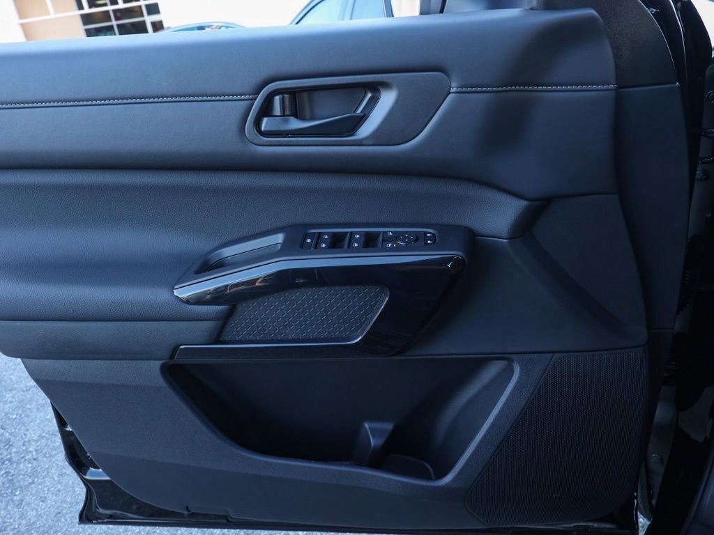 New 2026 Nissan Pathfinder SV image 23