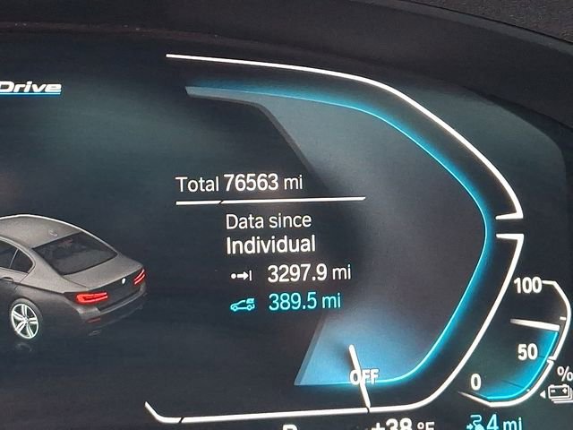 Used 2021 BMW 530e w/ Parking Assistance Package image 26