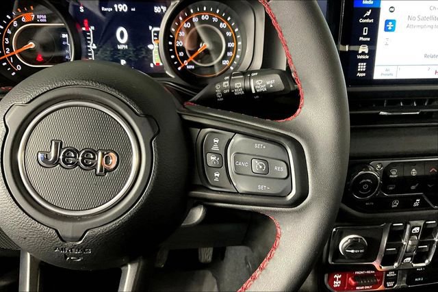 Used 2024 Jeep Wrangler Unlimited Rubicon w/ Capability Package image 11