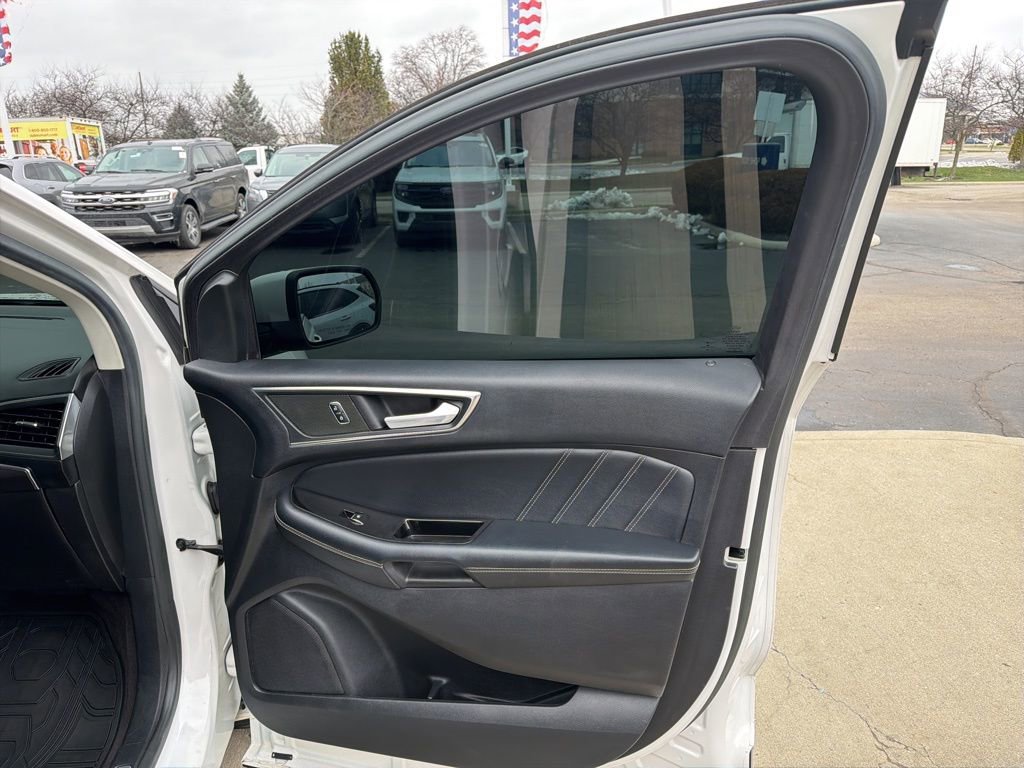 Used 2016 Ford Edge Sport w/ Equipment Group 401A image 27