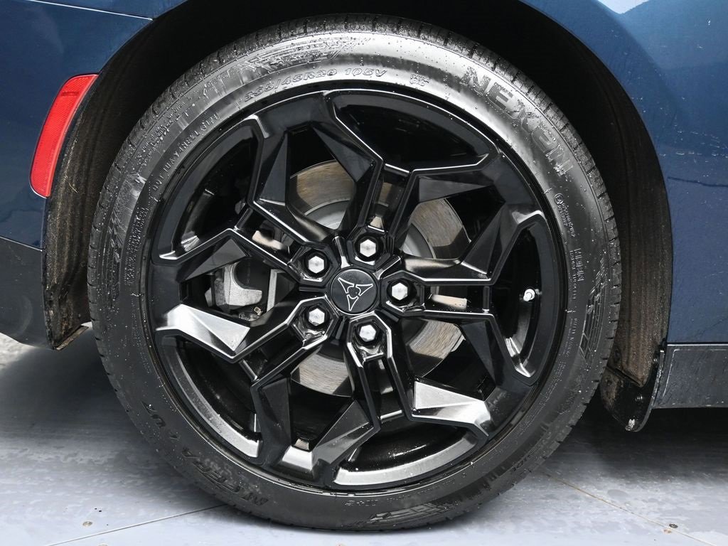 Used 2025 Dodge Charger R/T w/ Sun & Sound Package image 13