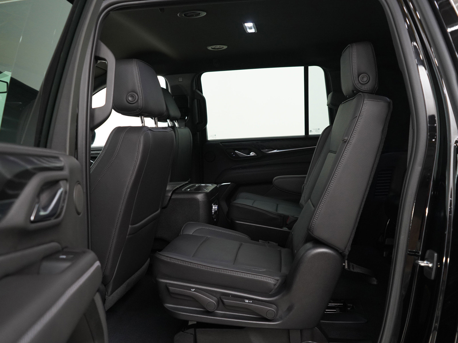 Used 2022 GMC Yukon XL Denali image 15