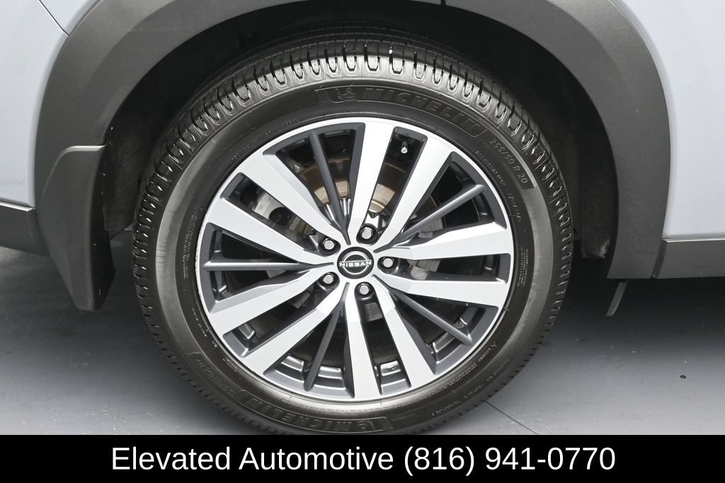 Used 2022 Nissan Pathfinder Platinum w/ Cargo Package AWD/4WD image 5