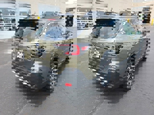 Used 2024 Subaru Outback Limited XT image 3