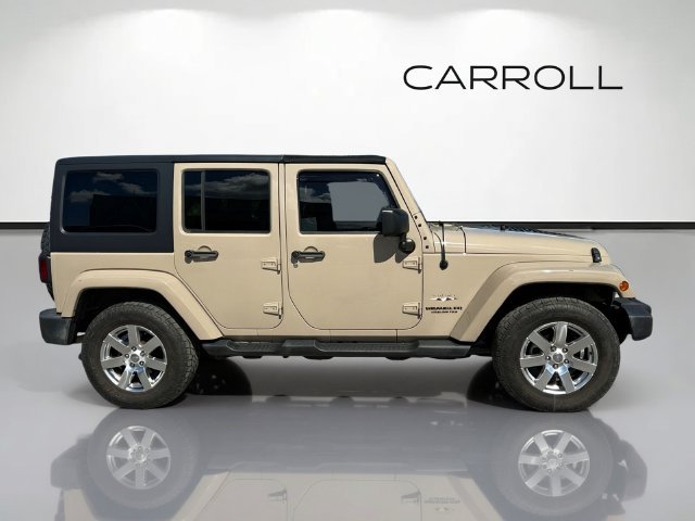 Used 2016 Jeep Wrangler Unlimited Sahara w/ Dual Top Group AWD/4WD image 2