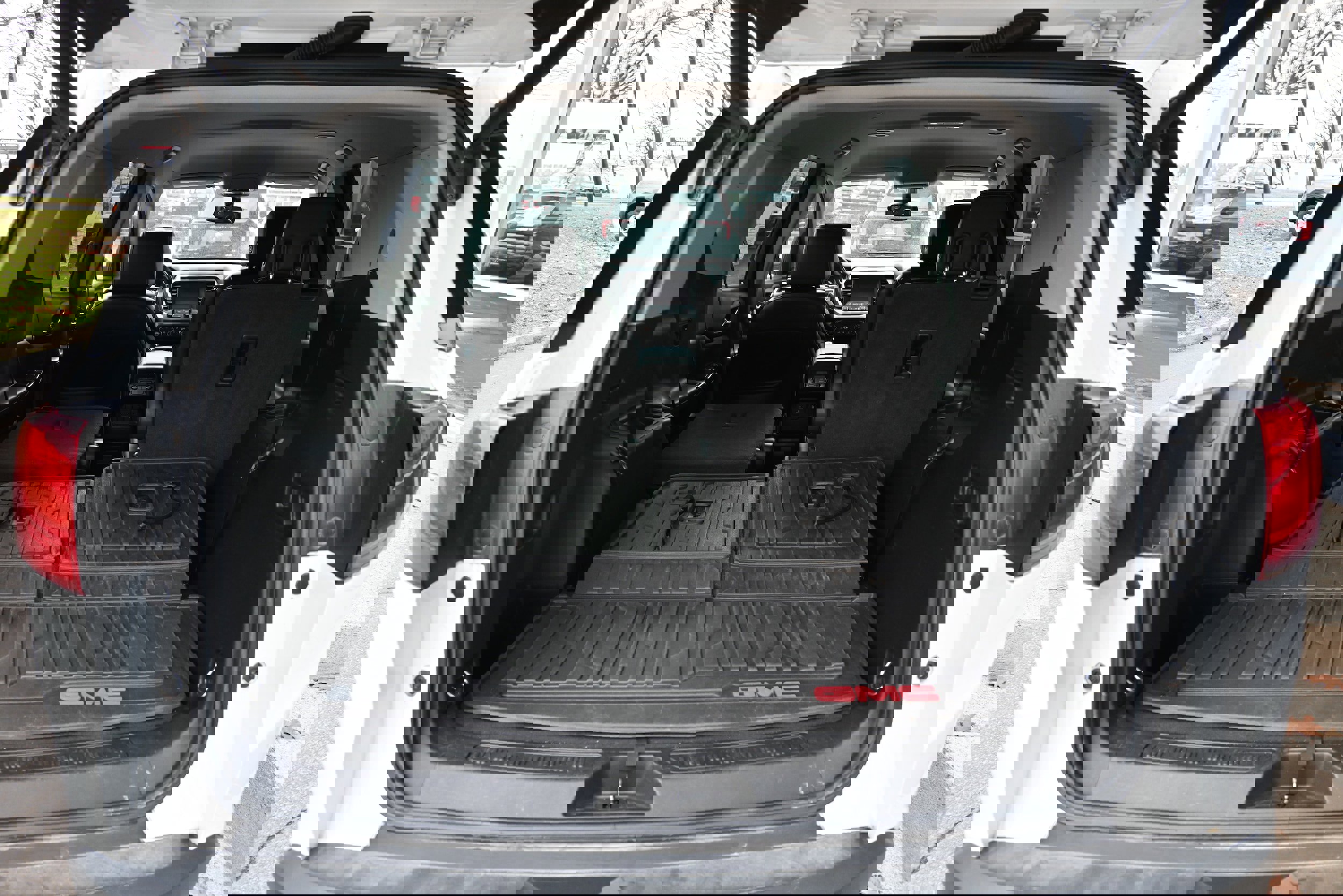 Used 2019 GMC Acadia SLT image 6