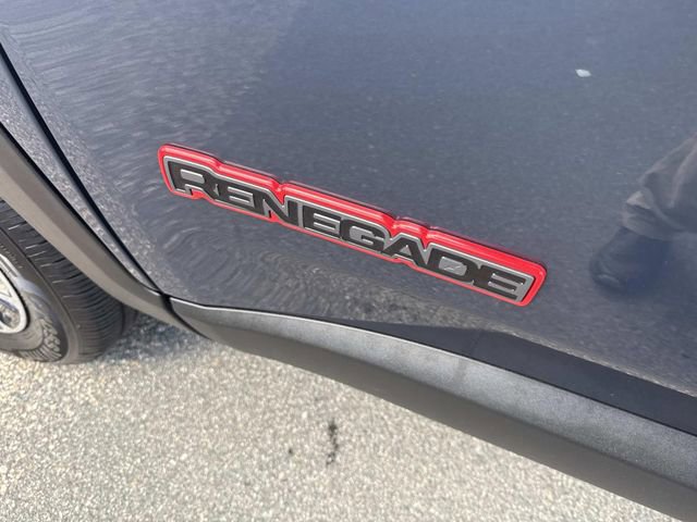 Used 2023 Jeep Renegade Trailhawk AWD/4WD image 16