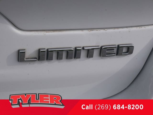 Certified 2023 Jeep Grand Cherokee Limited w/ Trailer Tow Prep Group (B) AWD/4WD image 14