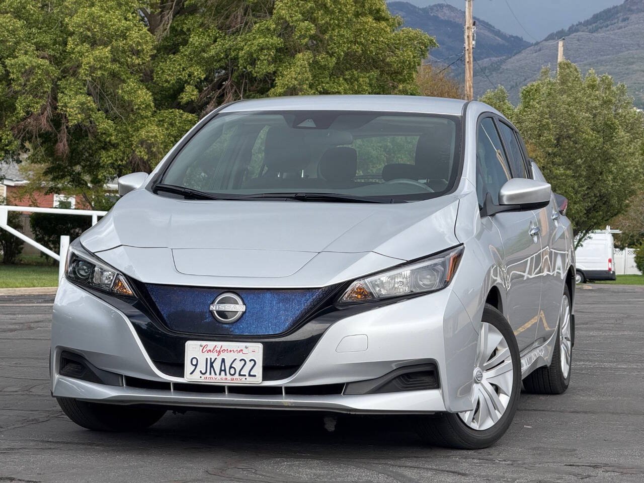 Used 2023 Nissan Leaf S FWD image 1