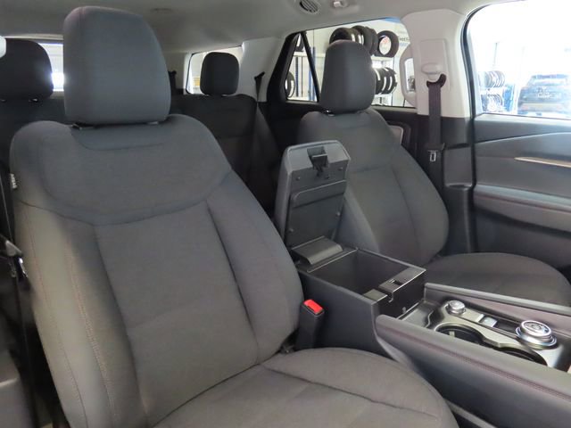Used 2025 Ford Explorer Active image 6