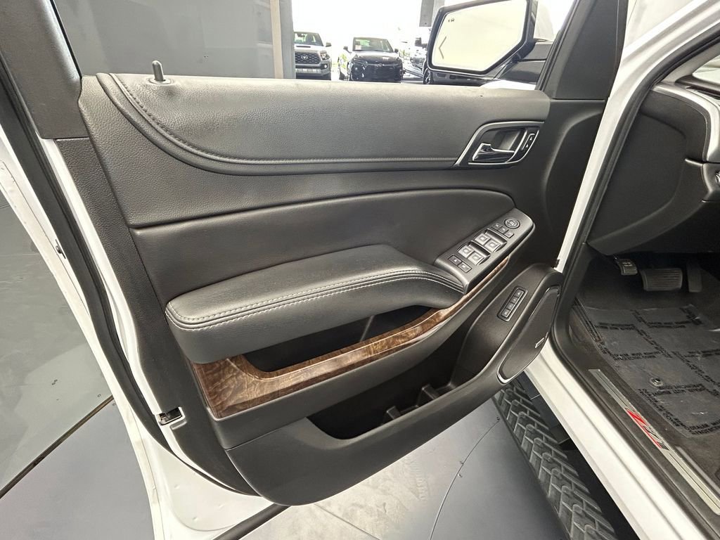 Used 2020 Chevrolet Tahoe LT AWD/4WD image 10