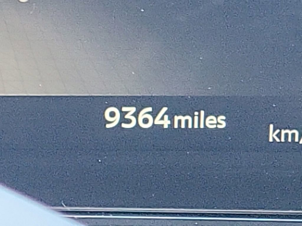 Used 2023 Nissan Ariya FWD image 26