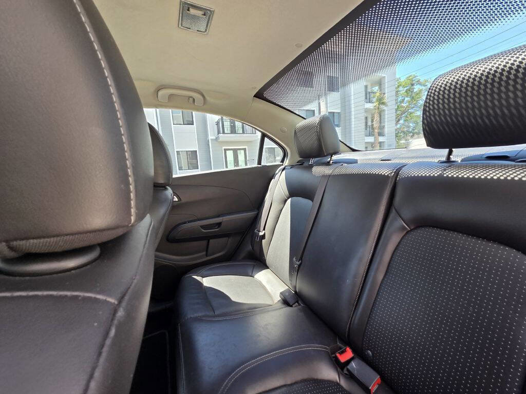 Used 2017 Chevrolet Sonic Premier image 36