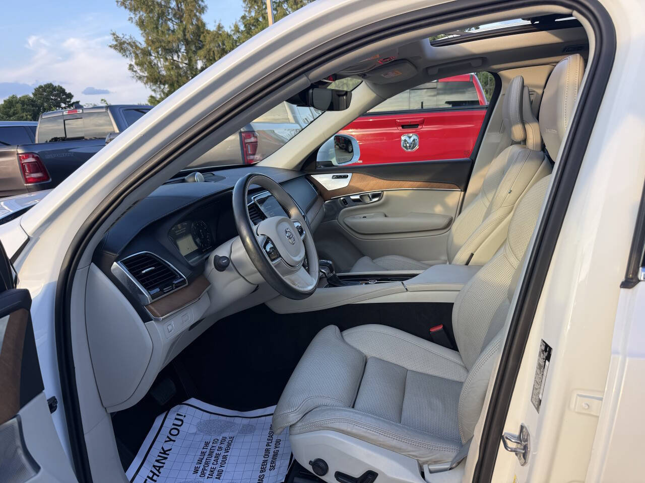 Used 2018 Volvo XC90 T6 Inscription w/ Convenience Package AWD/4WD image 7