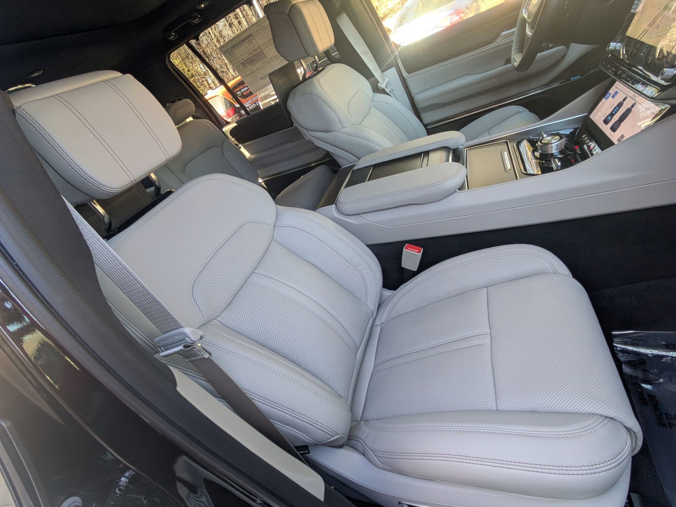 New 2026 Jeep Grand Wagoneer L Summit w/ Rear Seat Video Group I image 32