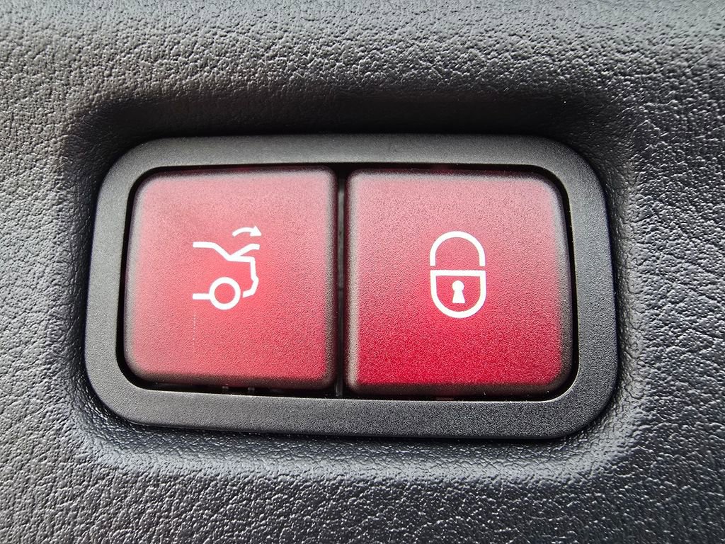 New 2026 Mercedes-Benz C 300 4MATIC Sedan image 20