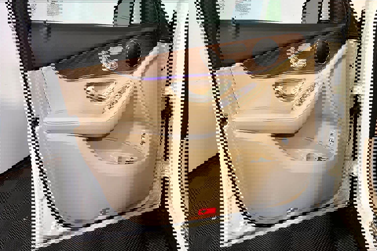 Certified 2022 Mercedes-Benz GLC 300 4MATIC image 22