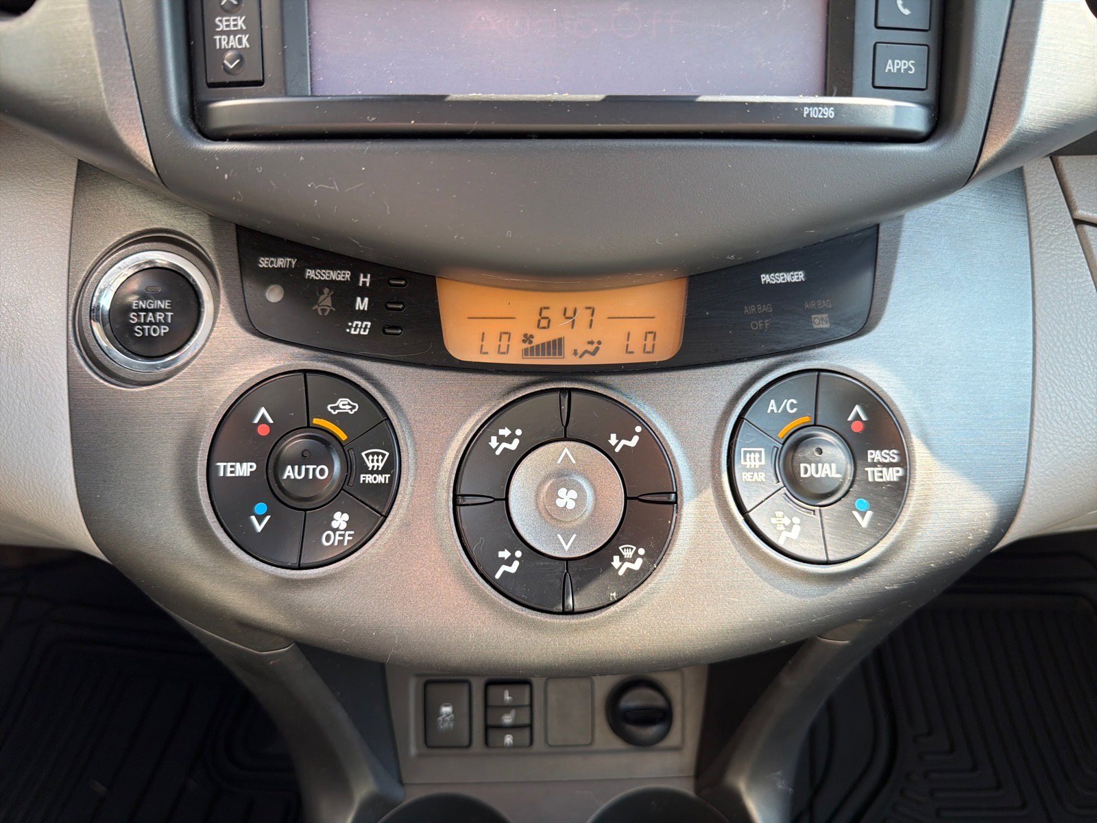 Used 2012 Toyota RAV4 Limited w/ Navigation Value Pkg image 14