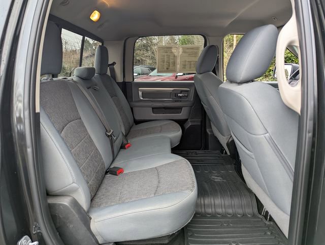 Used 2017 RAM 1500 Classic SLT w/ SLT Plus D￩cor Group image 34