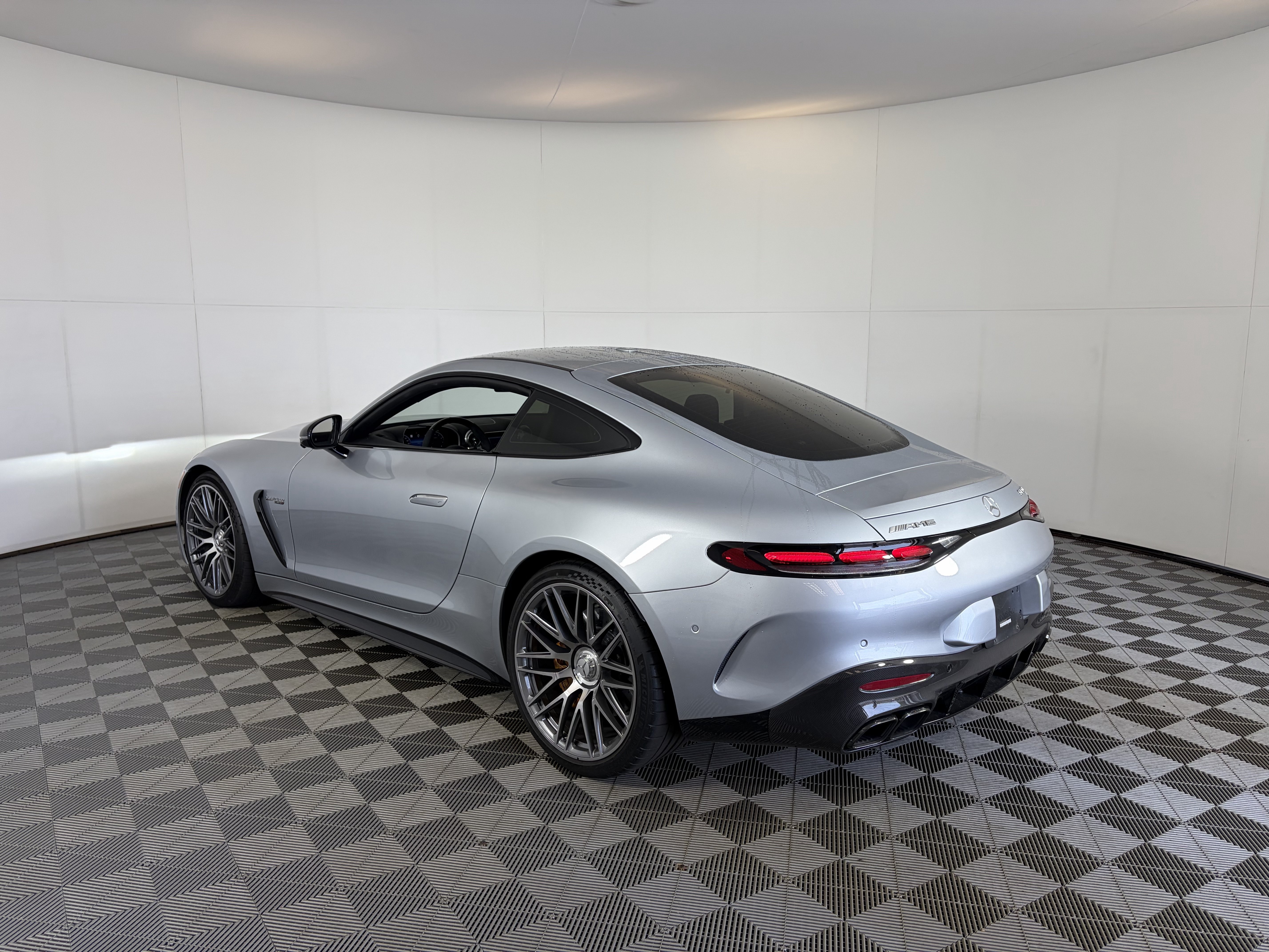 Used 2025 Mercedes-Benz AMG GT 63 image 6